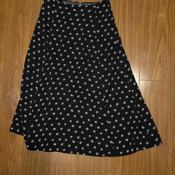 Reformation Zoe Skirt - Flower Print - Size 6p - Picture 4 of 5
